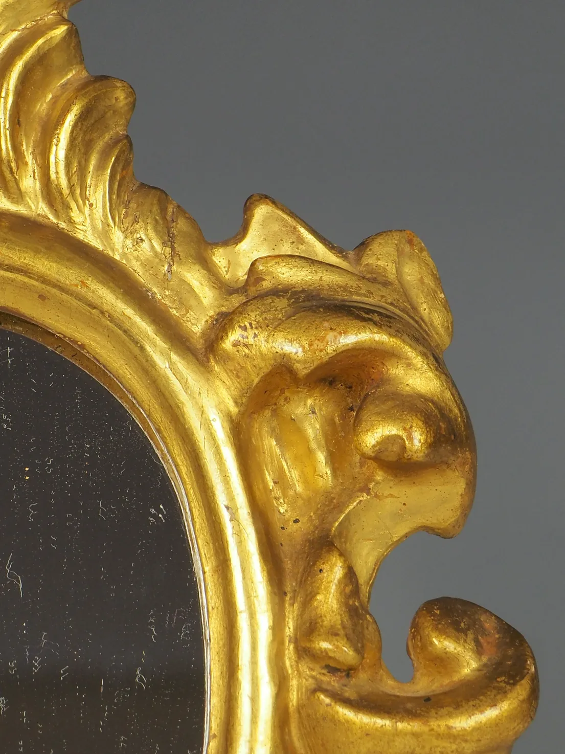 Exquisite Antique Italian Giltwood Wall Mirror