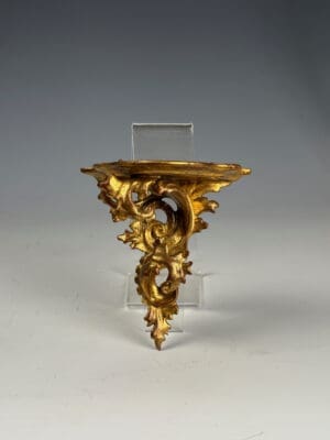 Italian Old Venetian Wall Shelf with Giltwood Carved Acanthus Leaves